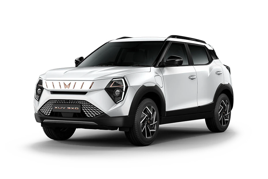 Mahindra XUV 3XO EV electric compact SUV in Everest White, official product image (CarDekho) Mahindra XUV 3XO EV electric compact SUV in Everest White, official product image (CarDekho)