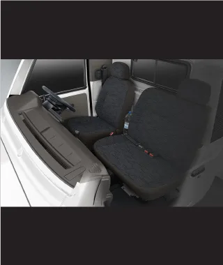 Bolero MaXX HD cabin seats