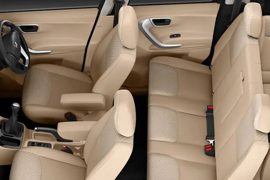 Bolero Neo Plus seats