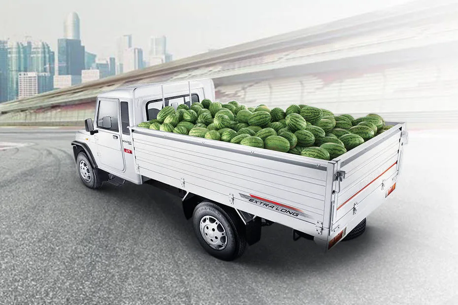 Bolero Pik-Up, rear three-quarter with cargo bed loaded