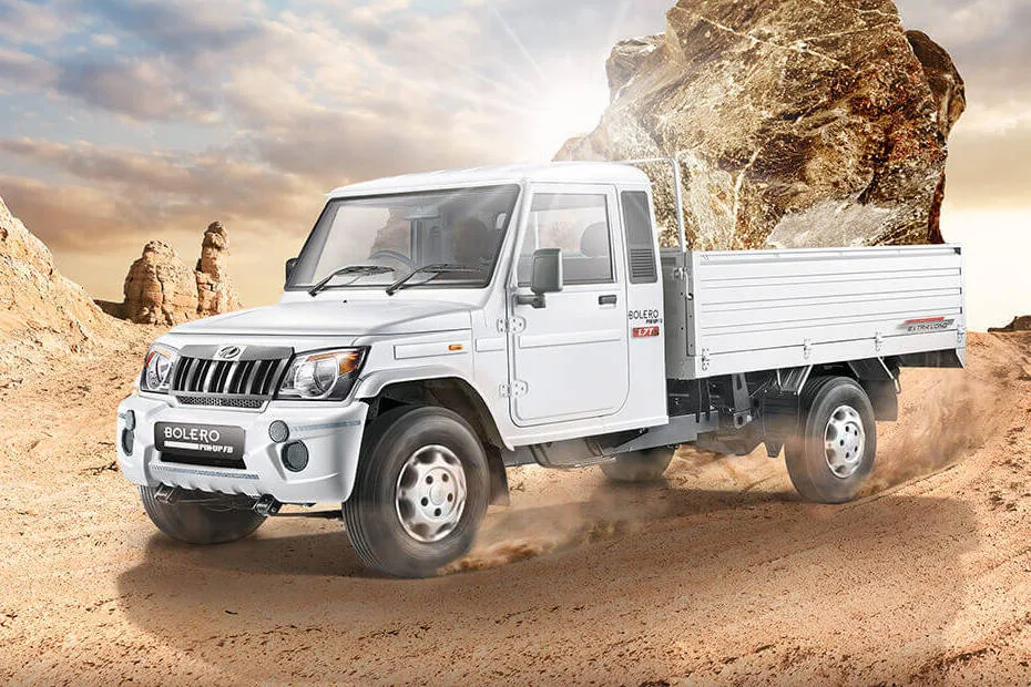 Bolero Pik-Up, off-road action shot
