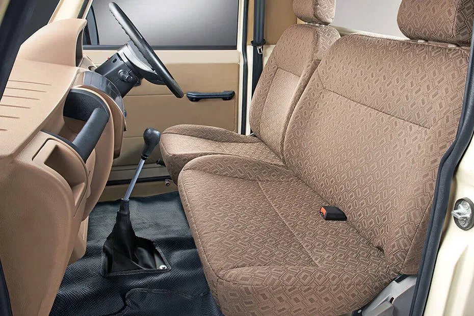 Bolero Pik-Up front seats