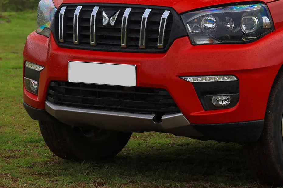Scorpio Classic, front styling detail