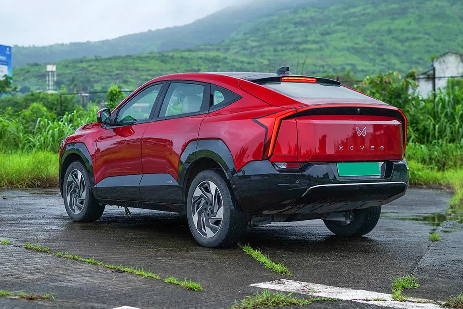 XEV 9e, rear three-quarter