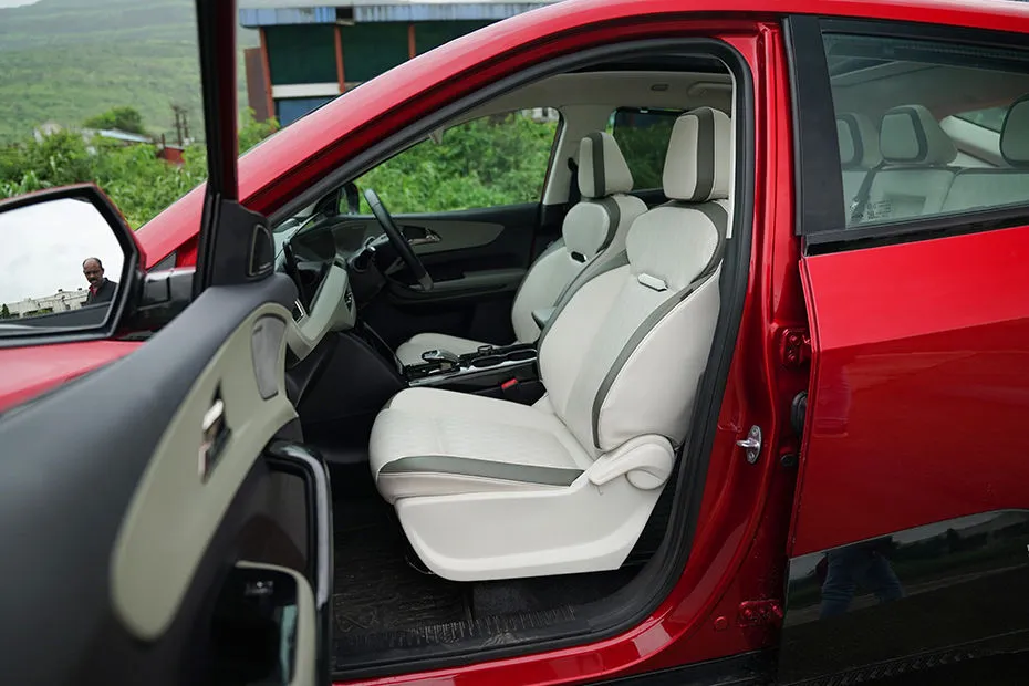 XEV 9e cabin view