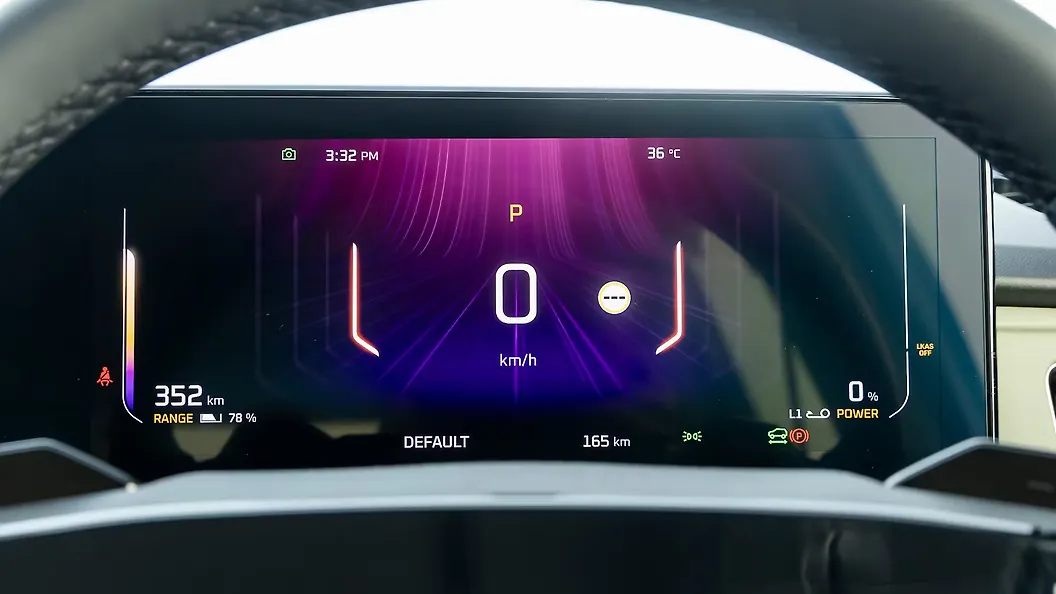 XEV 9S instrument cluster