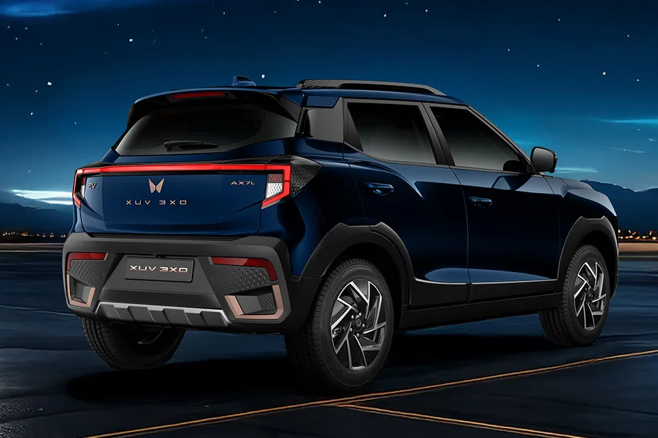 XUV 3XO EV, rear three-quarter styling