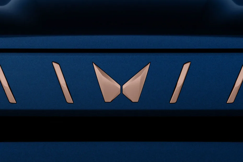 XUV 3XO EV, front grille styling