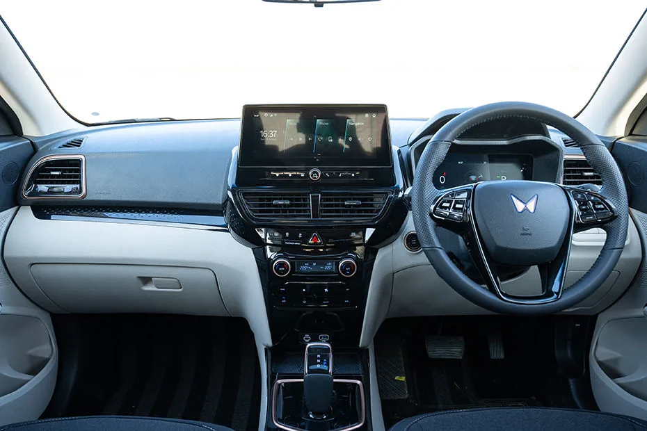 XUV 3XO EV dashboard