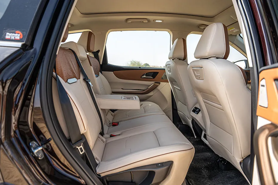 XUV 7XO rear seats